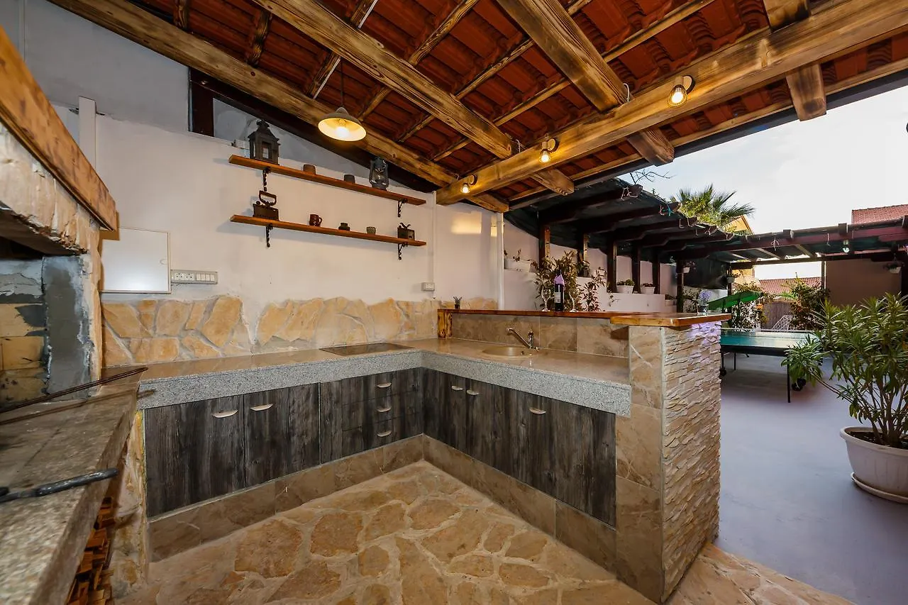 Villa Nora Trogir 0*,